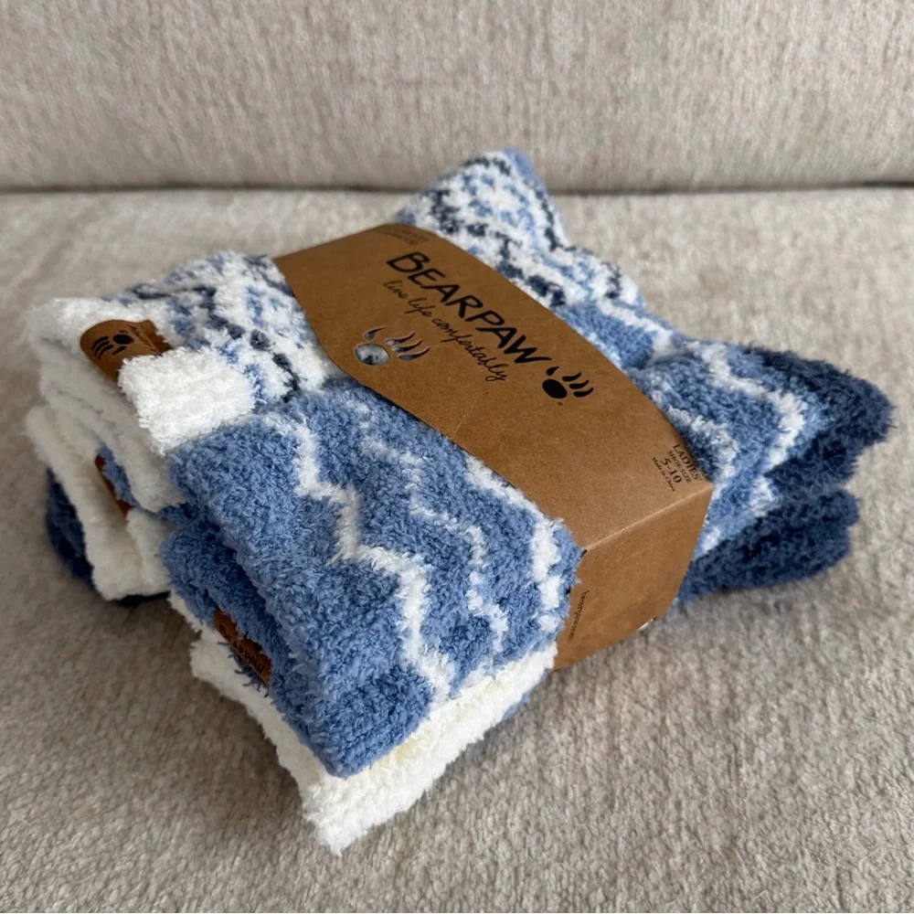 BearPaw Blue and White 4pk Cozy Socks, Sz 9-11